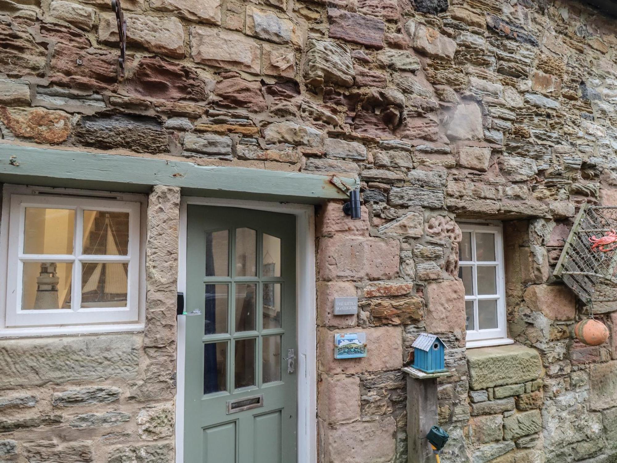 The Little Boathouse Villa Seahouses Bagian luar foto